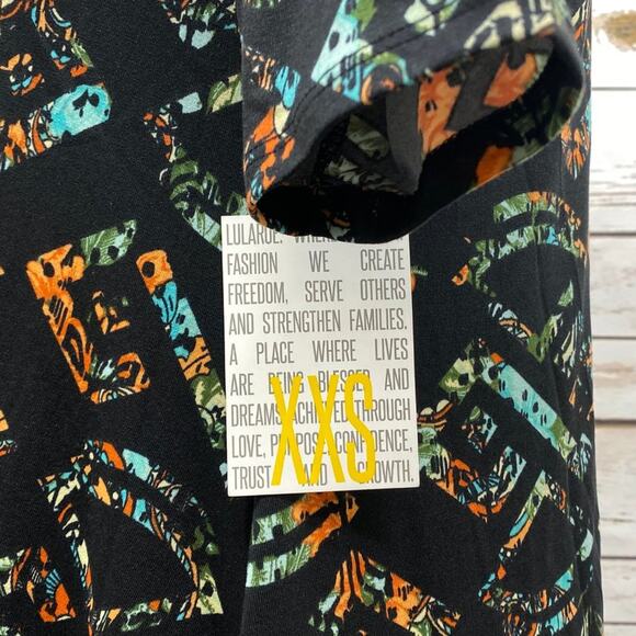 LuLaRoe Perfect T Size XXS Swing Shirt XXS Black Scoop Neck Flirty NWT - Picture 3 of 8